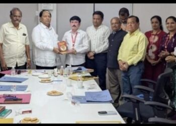 विद्यार्थी प्रिय प्रा. महादेव रोकडे यांची उपप्राचार्य पदी निवड