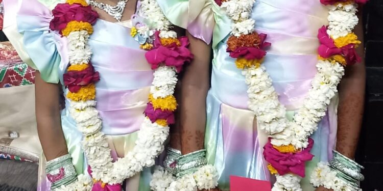 शेख जा़रा मुजाहेद  आणि शेख इख़रा मुजाहेद यांचा पहिला रोजा पुर्ण