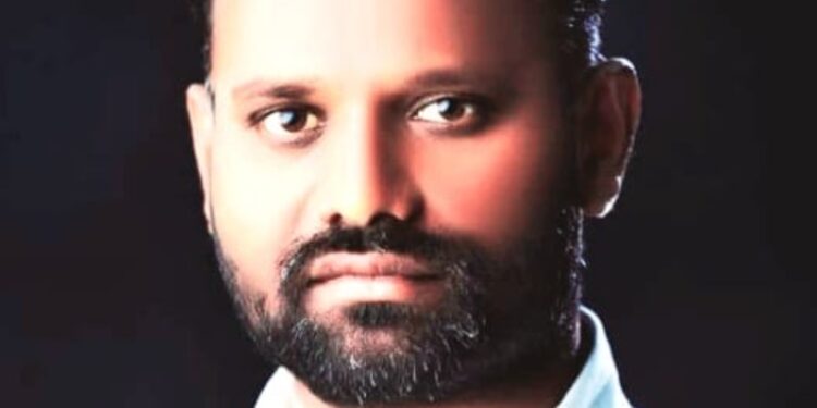 लाला दिलीपराव सुतार यांची दिव्यांग आधार विकास बहुउद्देशीय सेवा संस्थेच्या बीड जिल्हाध्यक्ष पदी निवड