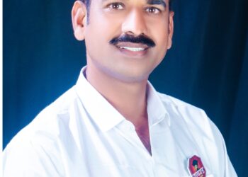 झाडांचे संवर्धन करून संदीप साळवे यांनी आदर्श निर्माण केला