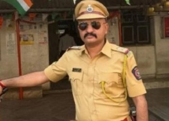 पोलीस अधिकाऱ्यास पुन्हा अटक