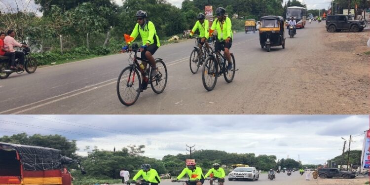 विठुराया, आम्ही निघालोय सायकलवर…!