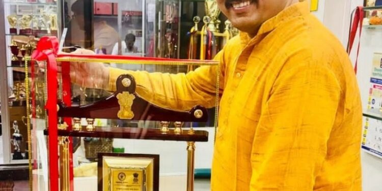 संदीप काळे –  मानवी सुख- दु:खांचा लोकपत्रकार