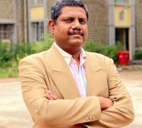 अण्णाभाऊ साठे महामंडळाच्या व्यवस्थापकीय संचालकपदावर डॉ. योगेश साठे – महाराष्ट्रातून स्वागत