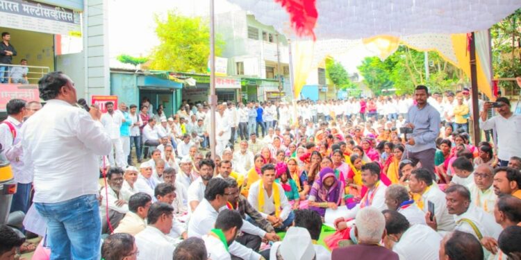 शहर दणाणले :  प्रश्न मार्गी न लावल्यास पुन्हा आंदोलन करू – प्रा. चव्हाण