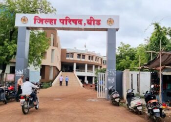 सेफ मतदारसंघासाठी पुढाऱ्यांची धावाधाव –  निवडणुकीत दिसणार मराठा-ओबीसी वादाची किनार